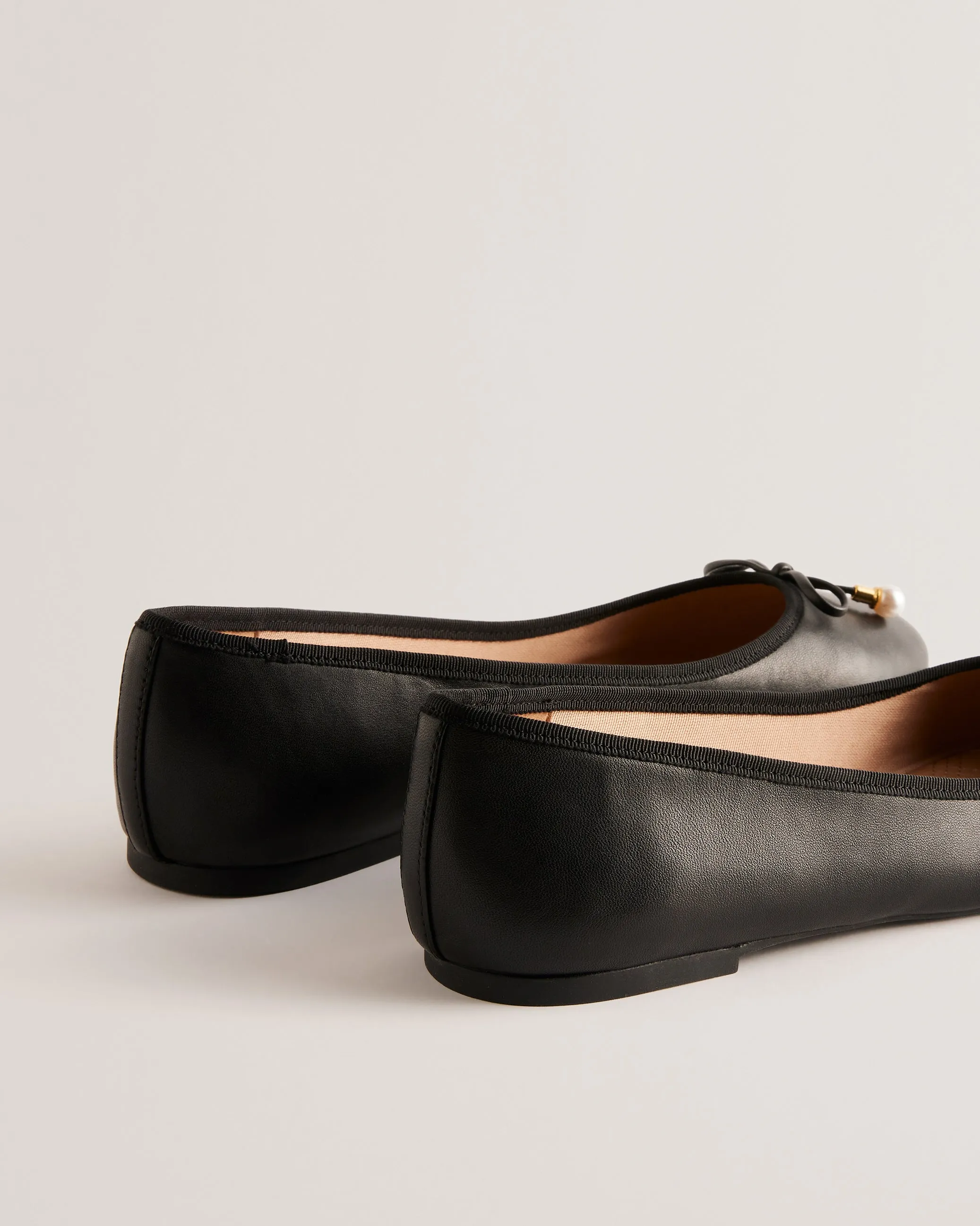 Ayvvah Bow Detail Leather Ballet Flats Black