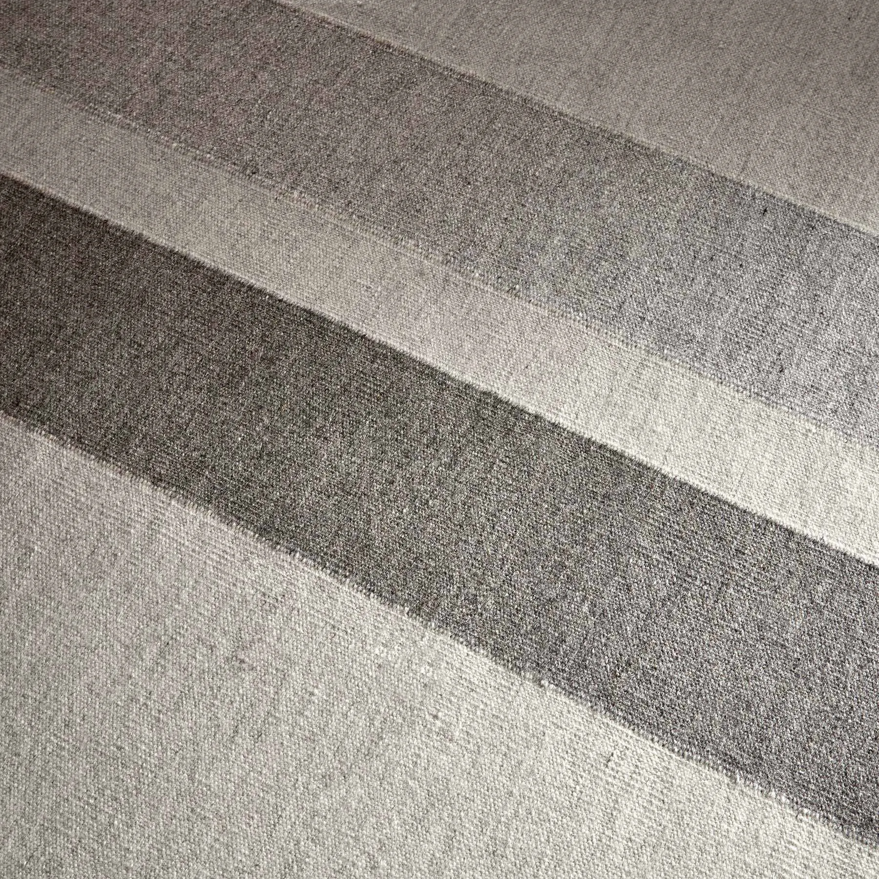 Double Stripe Runner - Natural/Grey