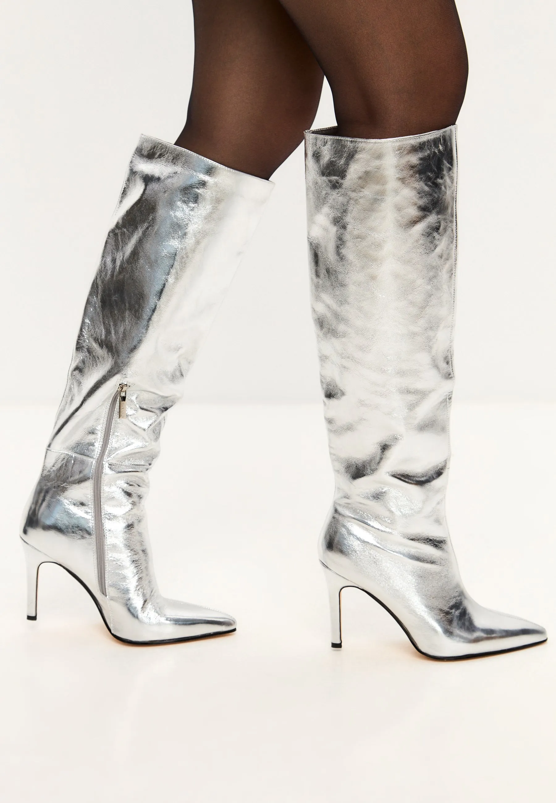 Elegant Stiletto Knee-High Boots Reyna - Silver