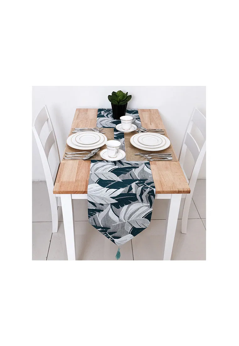 Table Runner Leaves