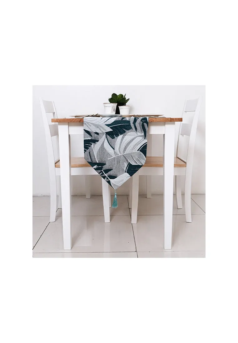 Table Runner Leaves