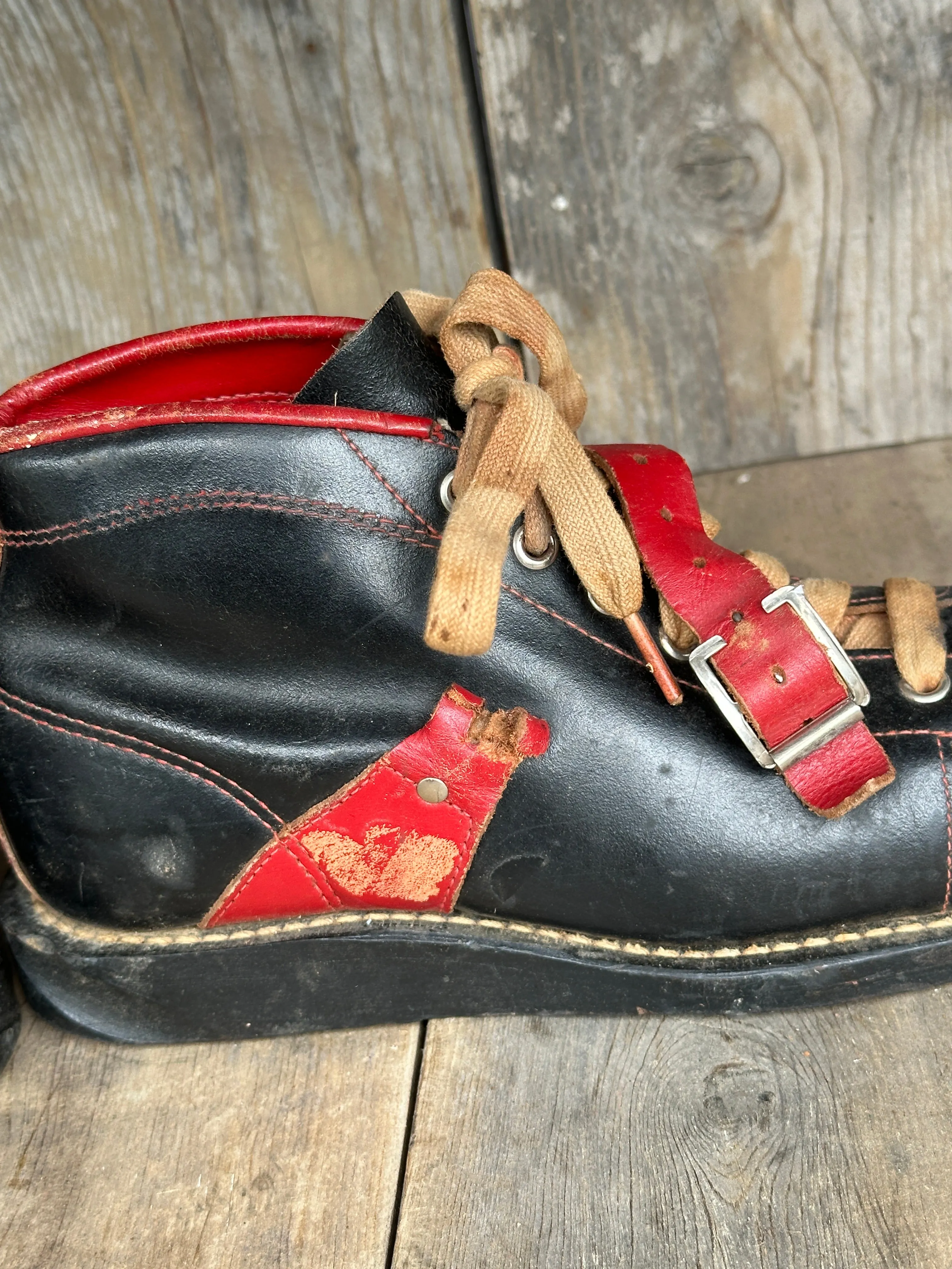 Vintage Black/Red Leather Ski Boots